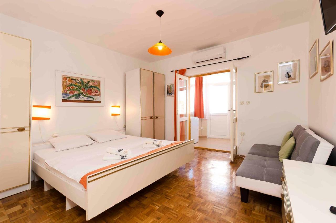 Apartments Zanze Водице Екстериор снимка