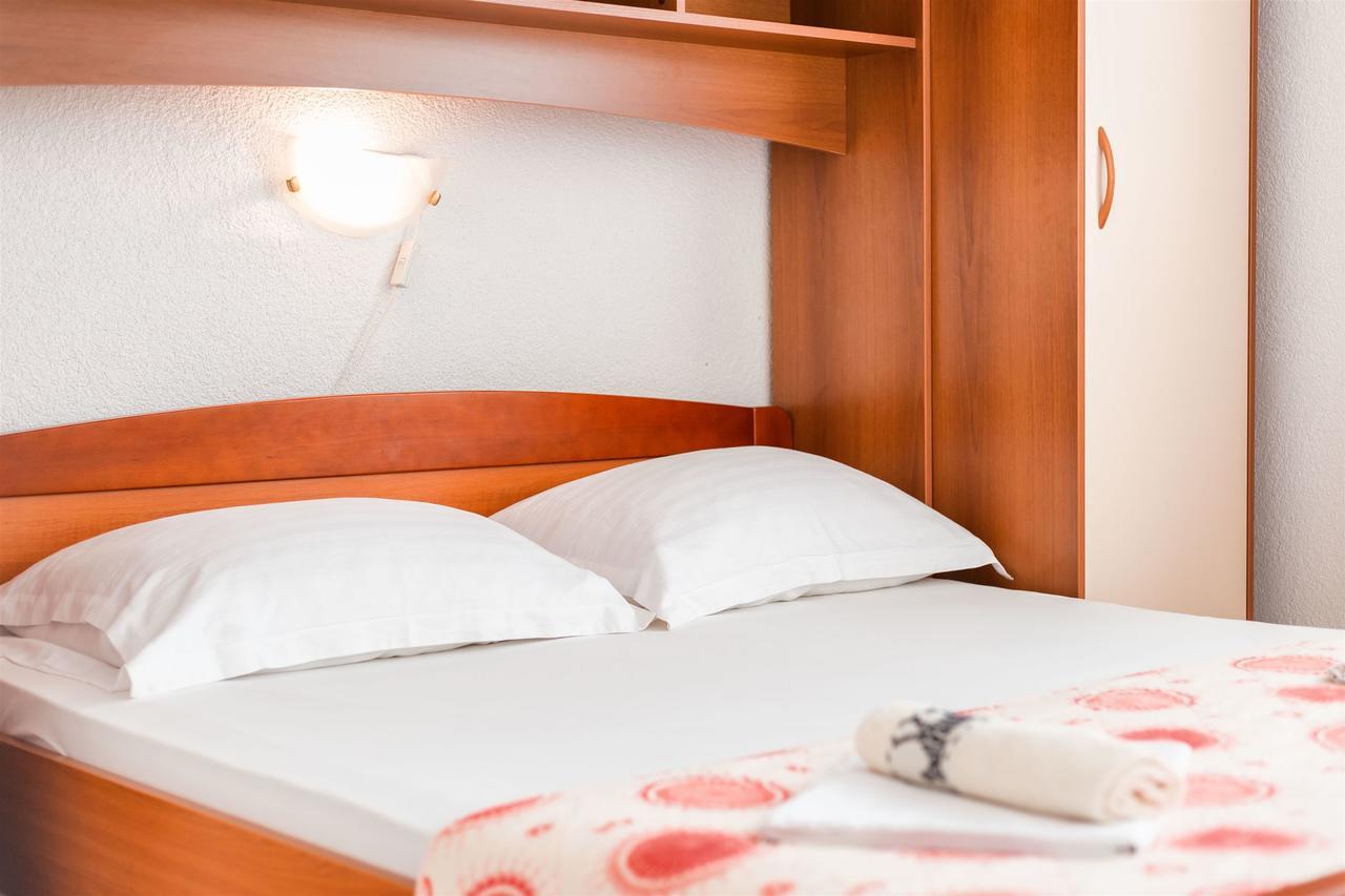 Apartments Zanze Водице Екстериор снимка