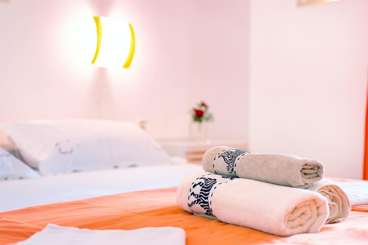 Apartments Zanze Водице Екстериор снимка