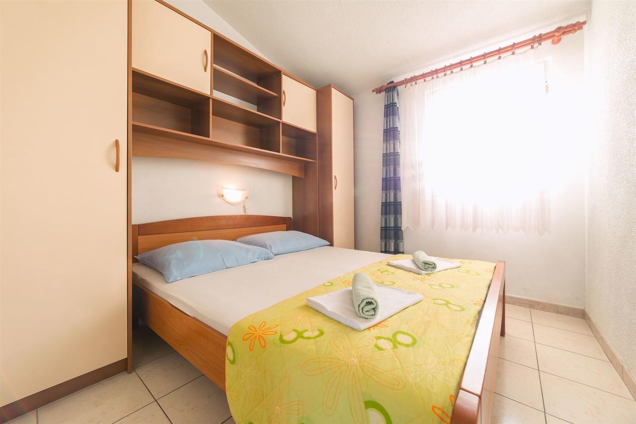 Apartments Zanze Водице Екстериор снимка