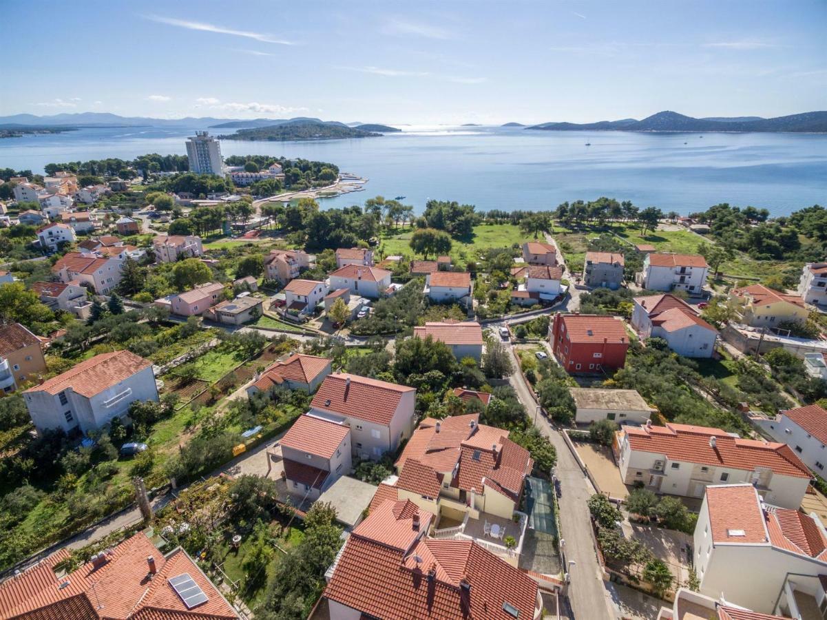 Apartments Zanze Водице Екстериор снимка